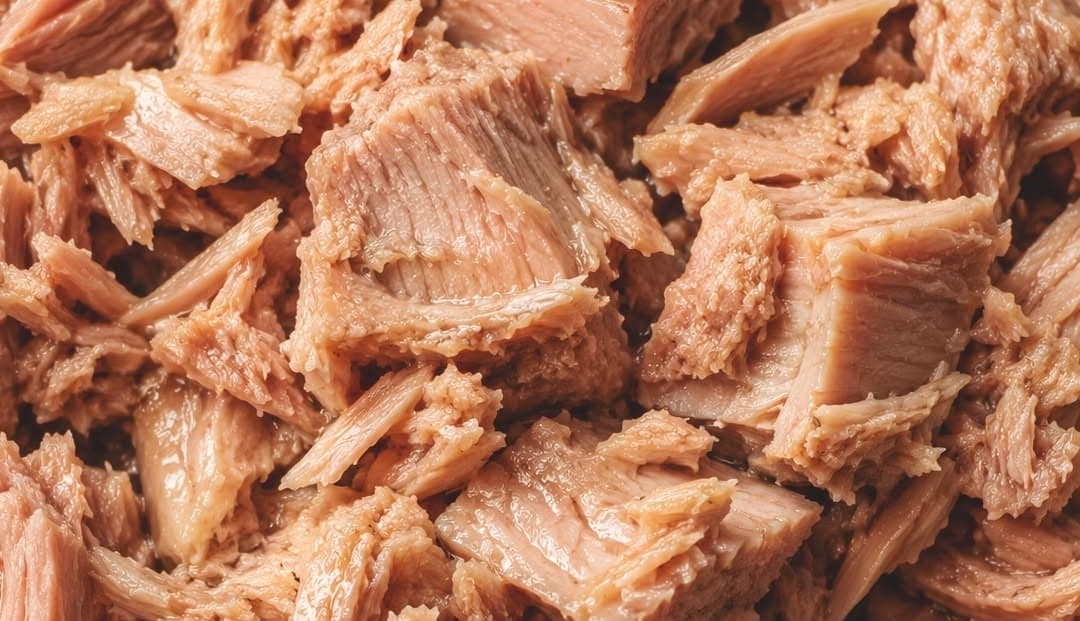 Flaked tuna